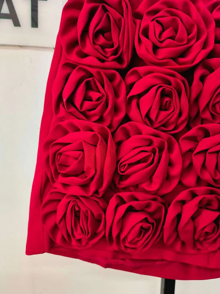 Saia Com Aplicação em rosas bordadas - Alfaiataria