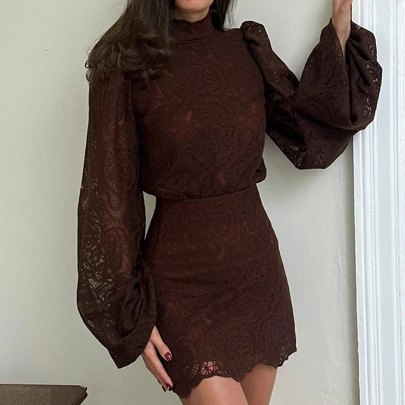 Conjunto Feminino Bordado Eulalie: Elegância em Branco Marfim