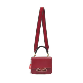 Bolsa CHCH – Luxo Leve e Estilo Moderno