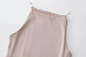 Regata Basic Alça Fina- Versatilidade e Sofisticação