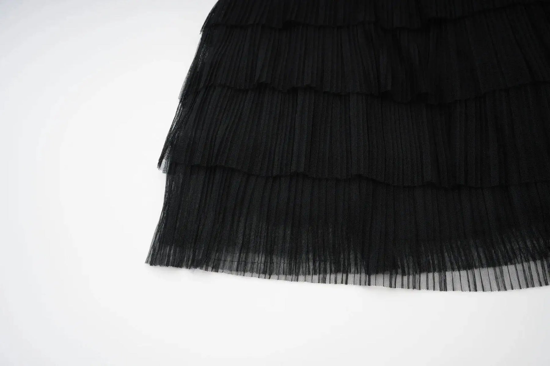 Vestido Longo - Luxo, com Bordado Feito à Mão e Saia em Camadas de Tule