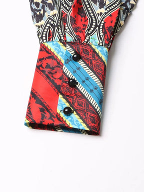 Vestido Casual com Estampa Colorida - Gola Alta e Manga Comprida