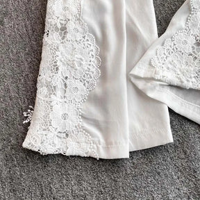 Conjunto bordado delicado - Calça e camisa