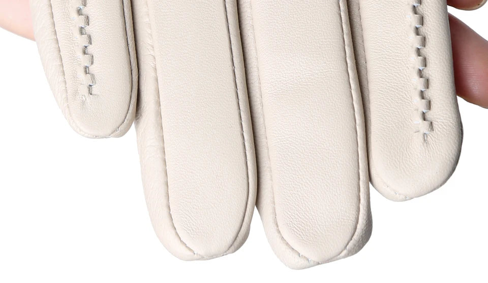 Luvas Femininas em Pelica (Couro de Ovelha) com Forro Aveludado e Toque para Tela – Elegância de Inverno