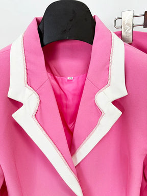 Conjunto Feminino Blazer e Saia – Botões Forrados e Designer Sofisticado