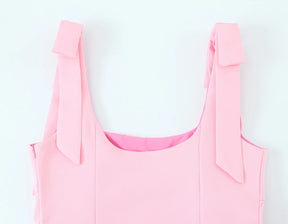 Colete Decote Quadrado com Laço, Modelagem Ajustada e Top Interno