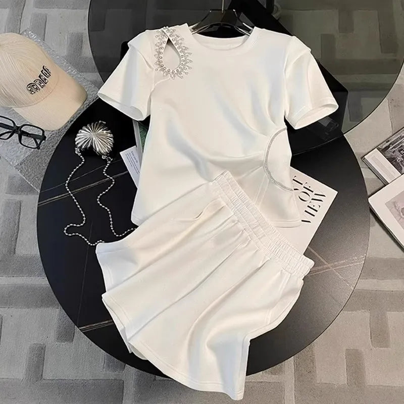 Conjunto casual bordado shorts t shirt