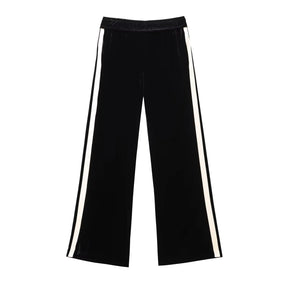 Conjunto em Veludo com Camisa de Manga Longa e Calça – Design Elegante com Detalhes Laterais