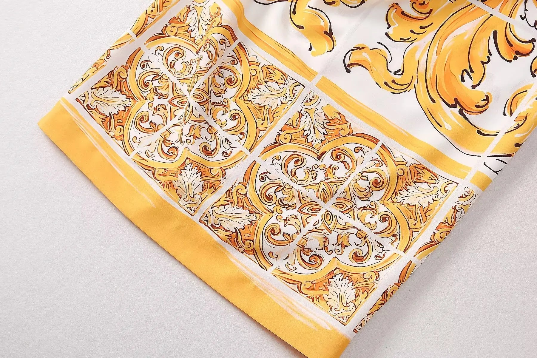 Vestido Midi Luxo – Elegante e Sofisticado