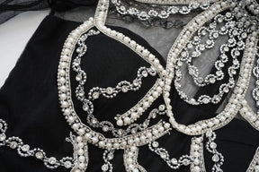 Vestido Longo - Luxo, com Bordado Feito à Mão e Saia em Camadas de Tule