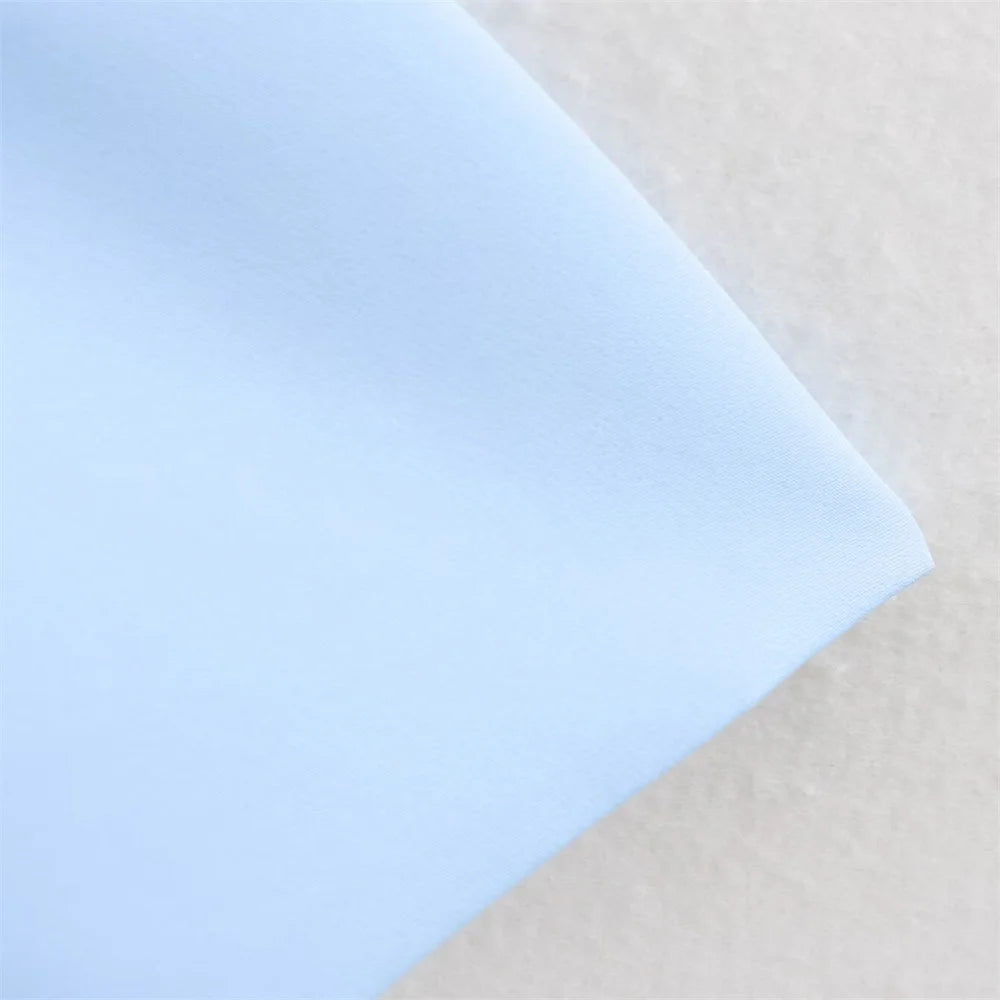 Conjunto Feminino Elegante – Top Tomara-Que-Caia Ajustado + Saia Curta