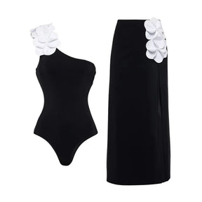 Conjunto de Biquíni Floral e Brilho Acetinado