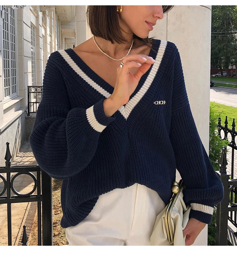 Suéter CHCH Feminino Elegance — Tricot Refinado com Design Atemporal para Looks Sofisticados