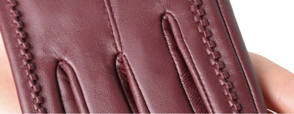 Luvas Femininas em Couro de Ovelha com Forro Aveludado e Toque para Tela – Elegância de Inverno
