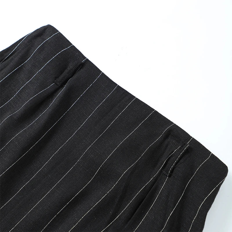 Conjunto Listrado - Colete e Mini Saia, Sem Mangas, Casual Elegante
