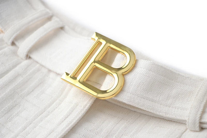 Shorts Alfaiataria com cinto B - Novidade