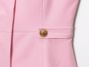 Colete Sem Mangas com Saia Curta ou Calça Flare, Estilo Moderno e Minimalista