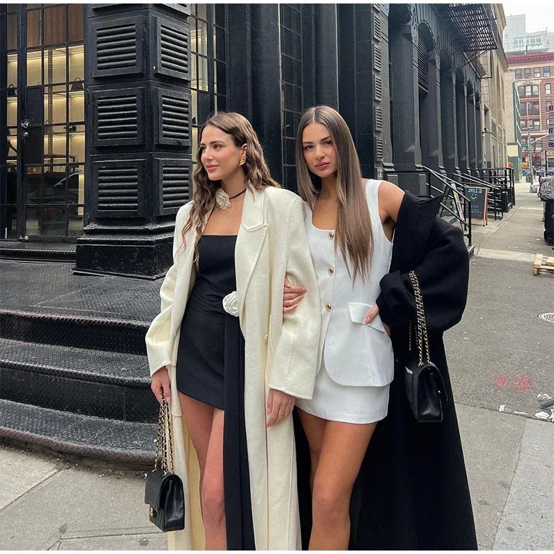 Conjunto saia e colete alongado - alfaiataria