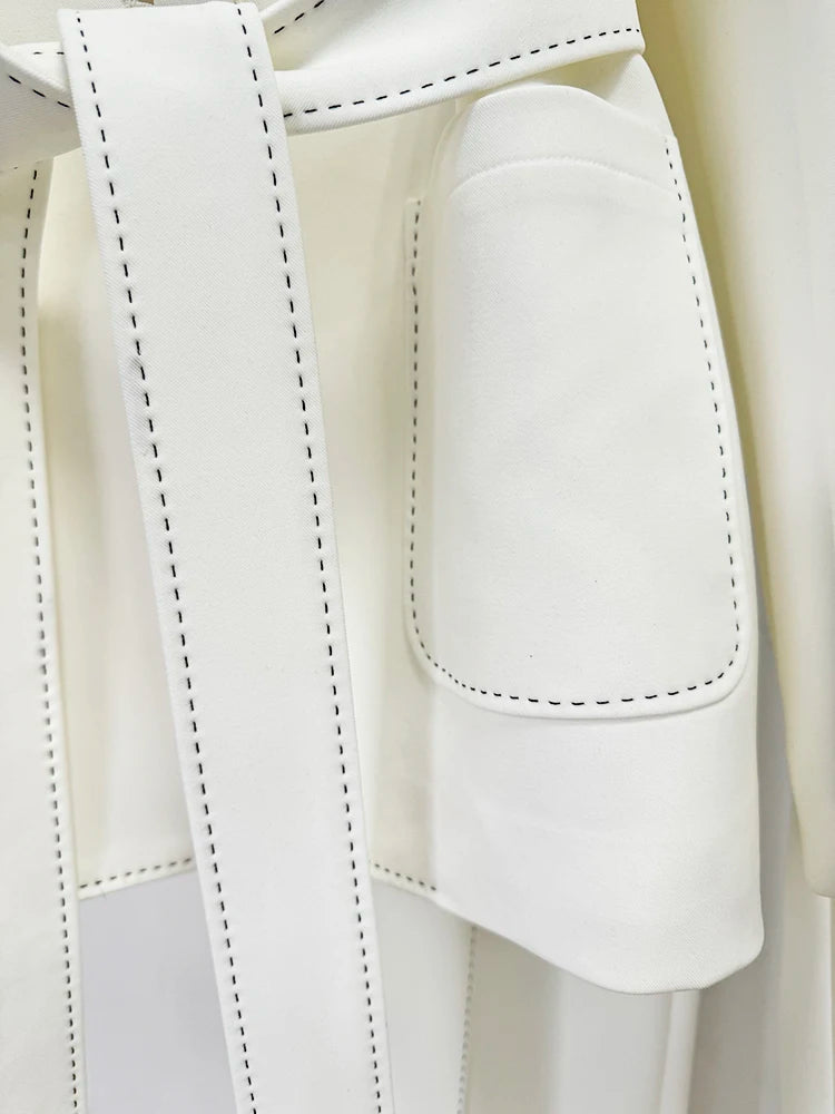 Conjunto de Alfaiataria: Blazer Acinturado com Cinto e Calça Reta