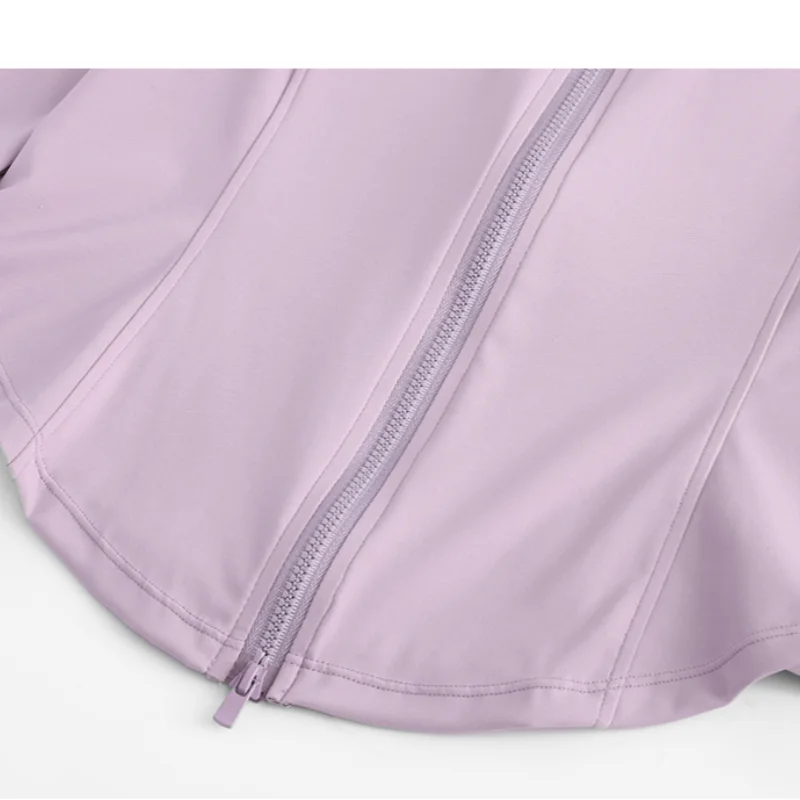 Duo Casual Sofisticado: Conjunto Versátil para Trânsito e Lazer