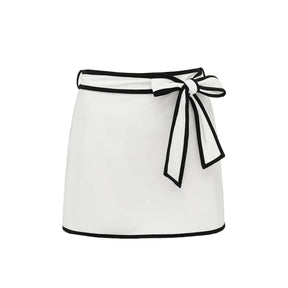 Conjunto Bicolor com Top Estruturado e Saia Transpassada