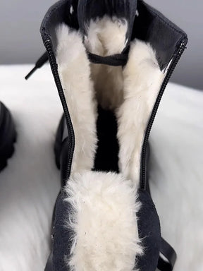 Bota de Neve em Couro com Sola Grossa e Forro de Veludo