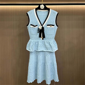Vestido Míni de Alfaiataria Detalhe de Laço