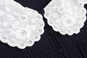 Vestido Mini de Luxo com Detalhes em Renda, Mangas Longas e Saia de Volume