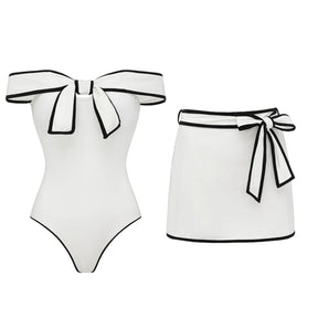 Conjunto Bicolor com Top Estruturado e Saia Transpassada