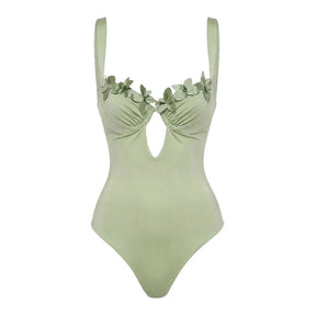 Conjunto de Biquíni com Detalhe de Flor Escultural