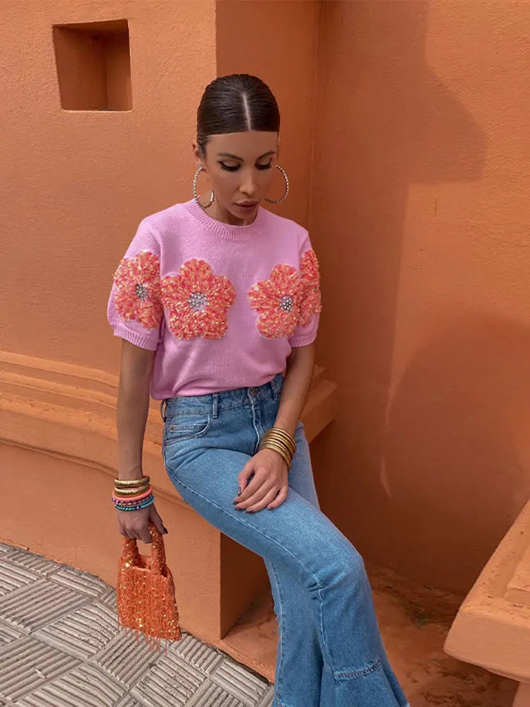 Blusa Tricô bordada com flor - Novidade