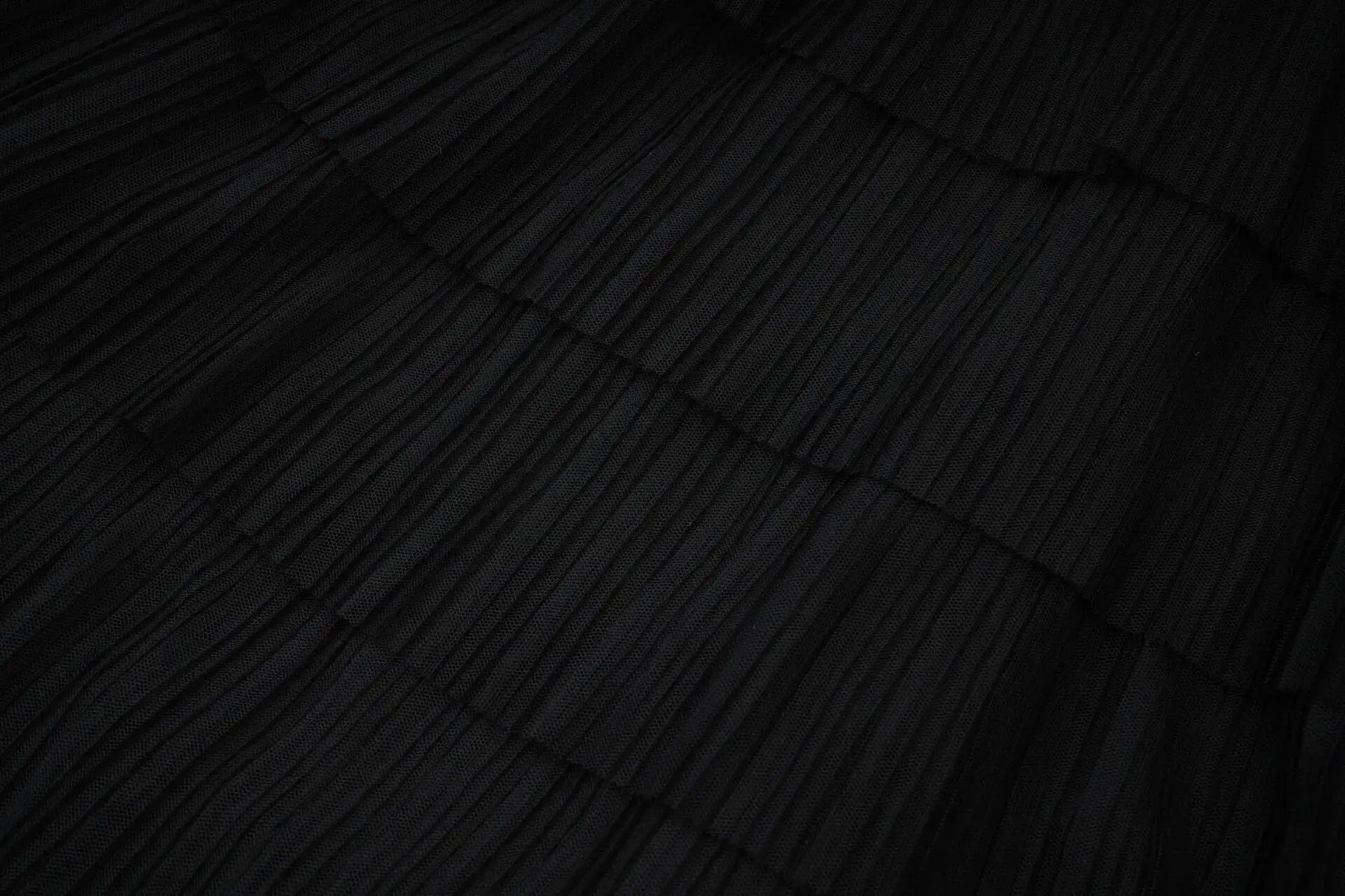 Vestido Longo - Luxo, com Bordado Feito à Mão e Saia em Camadas de Tule