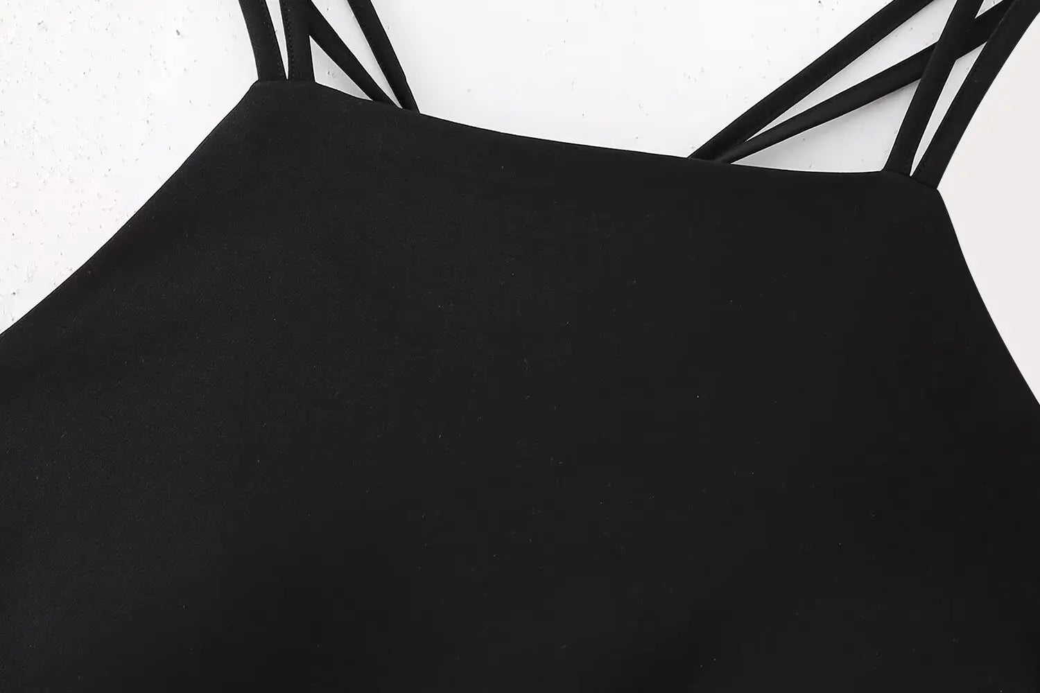 Regata Alcinha Com detalhe nas Costas - Alfaiataria