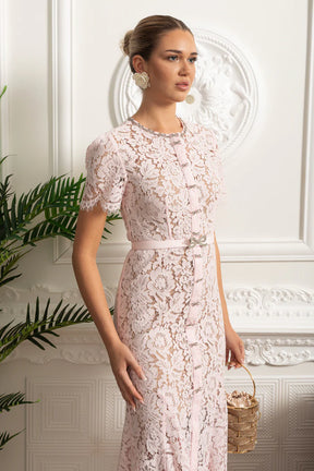 Vestido Longo de Renda Estilo Sereia – Elegância e Sofisticação em Cada Detalhe