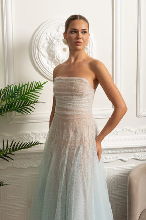 Vestido Longo Estilo Princesa – Tule Transparente, Design Envolvente e Toque de Fada para Verão