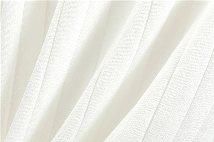 Conjunto Tricô Saia e Cardigan