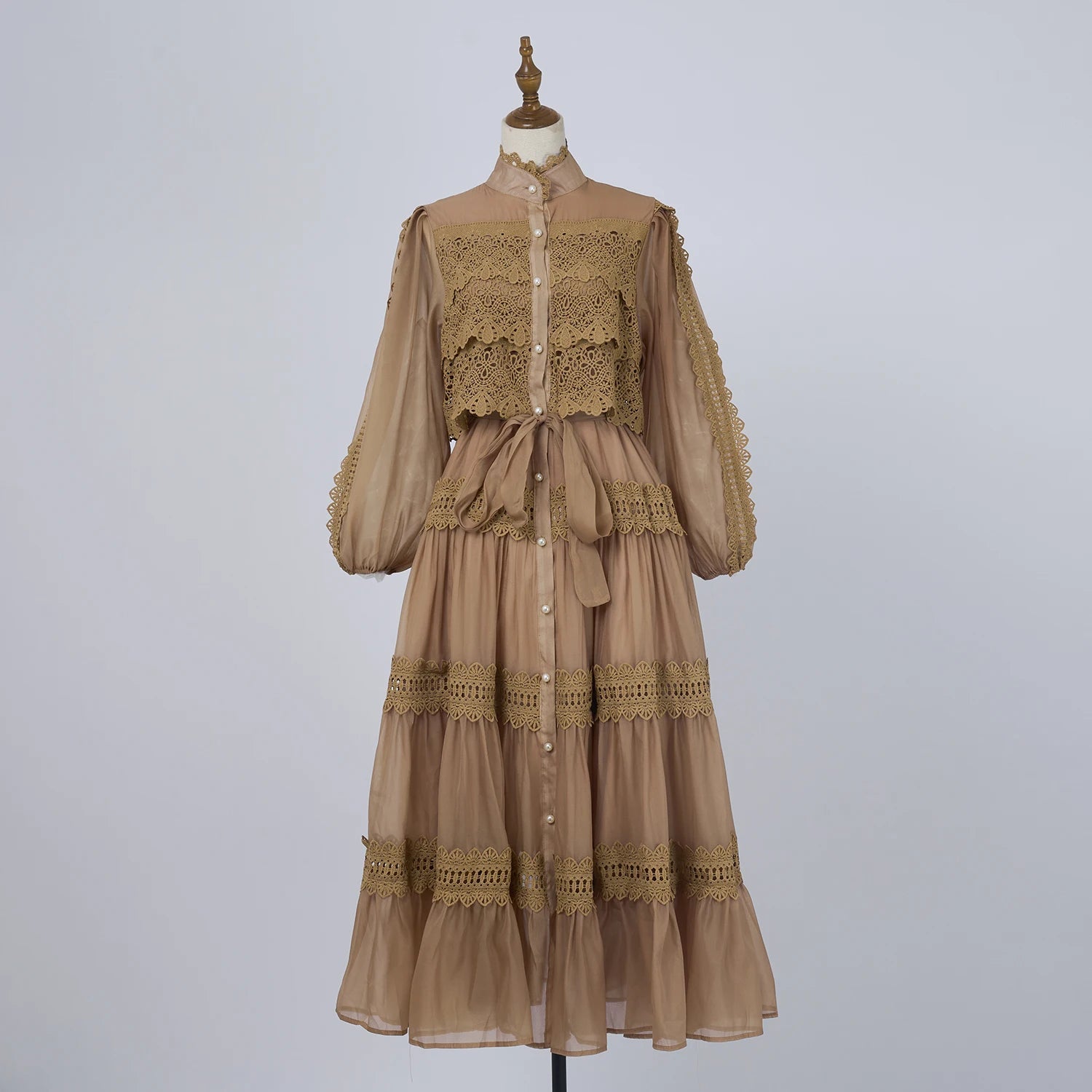 Vestido Lumière – Edição Exclusiva com Renda Bordada