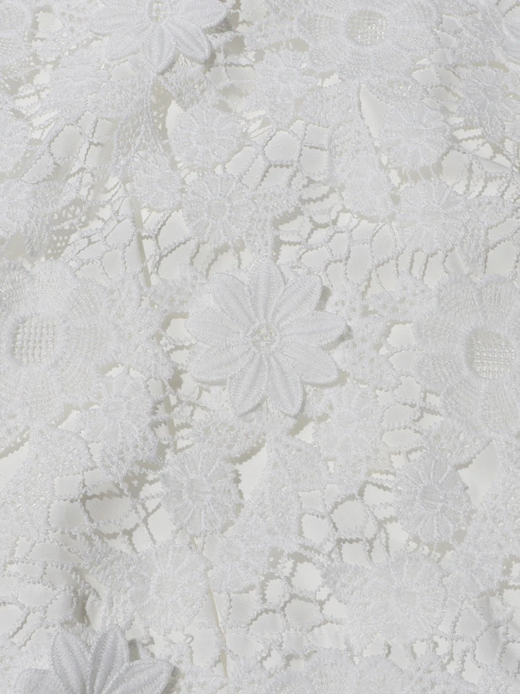 Conjunto Casual com Blusa Patchwork e Saia Mini – Estilo Chic e Atual