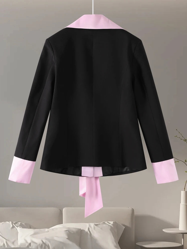 Conjunto Elegante – Blazer com Laço e Saia Mini A-Line