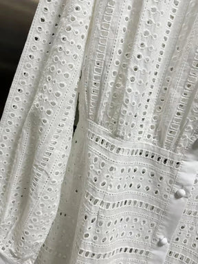 Vestido Curto  e Manga Bufante – Sofisticação Moderna com Toque Romântico