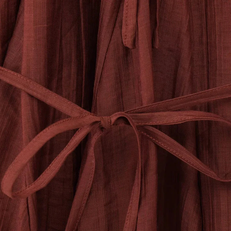 Vestido Curto com Transparência – Babados Delicados e Caimento Impecável