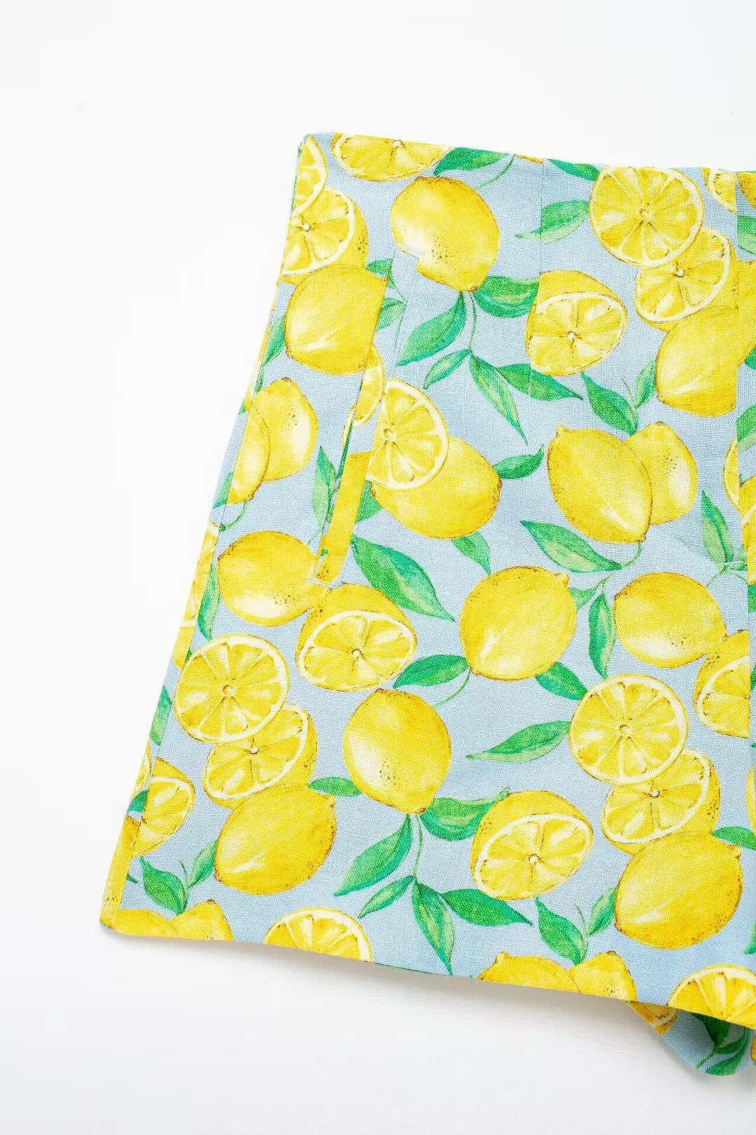 Conjunto Verão – Camisa Estampada com Amarração + Shorts de Cintura Alta