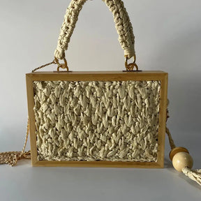 Bolsa Baú de Palha Estruturada com Alça de Corrente