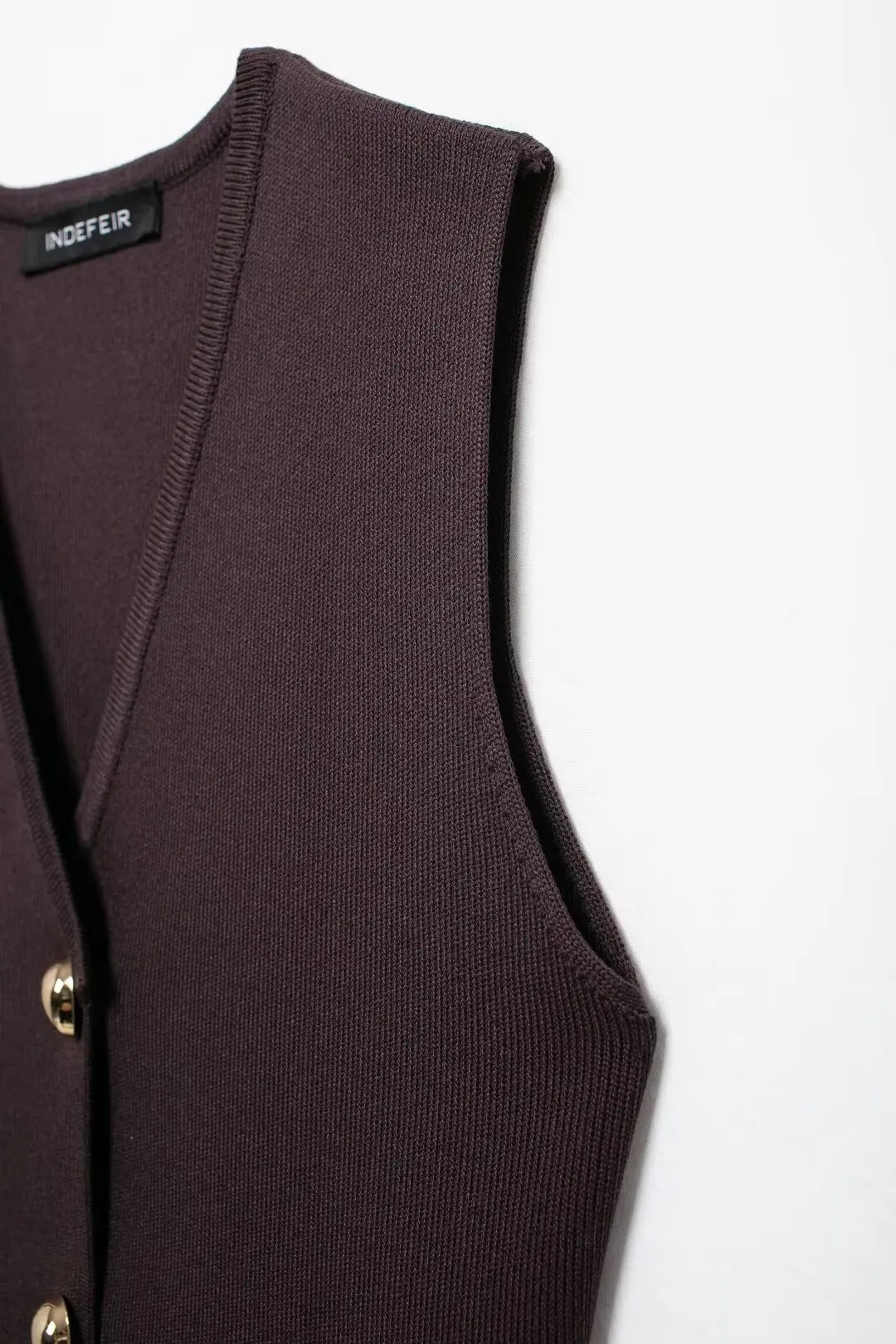 Conjunto – Toque Retrô Elegante, Blusa Tricotada Sem Mangas + Saia Longa Moderna