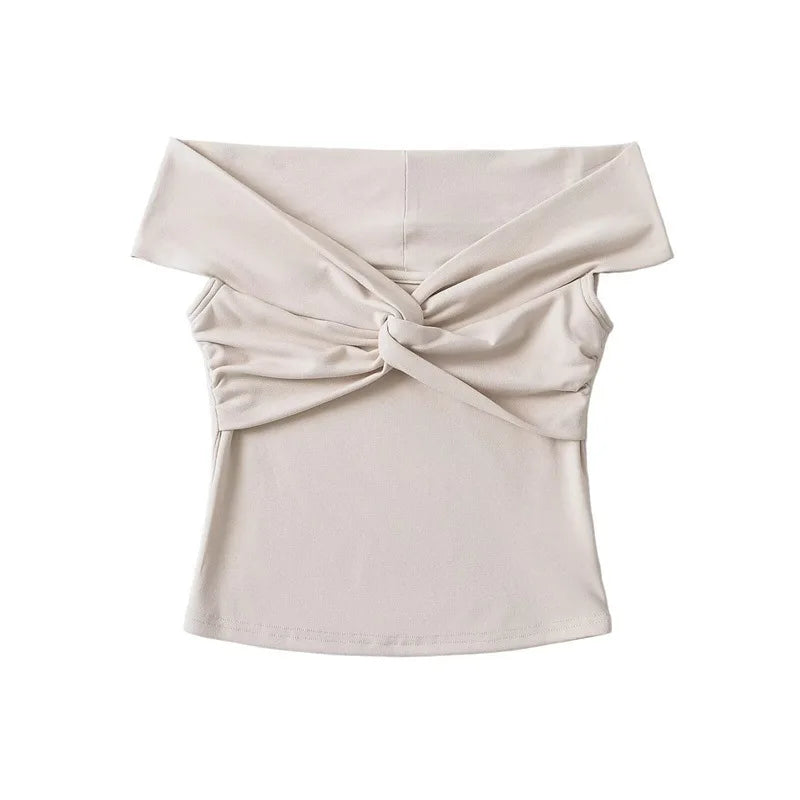 Camiseta Feminina com Torção Frontal – Estilo e Versatilidade para o Verão