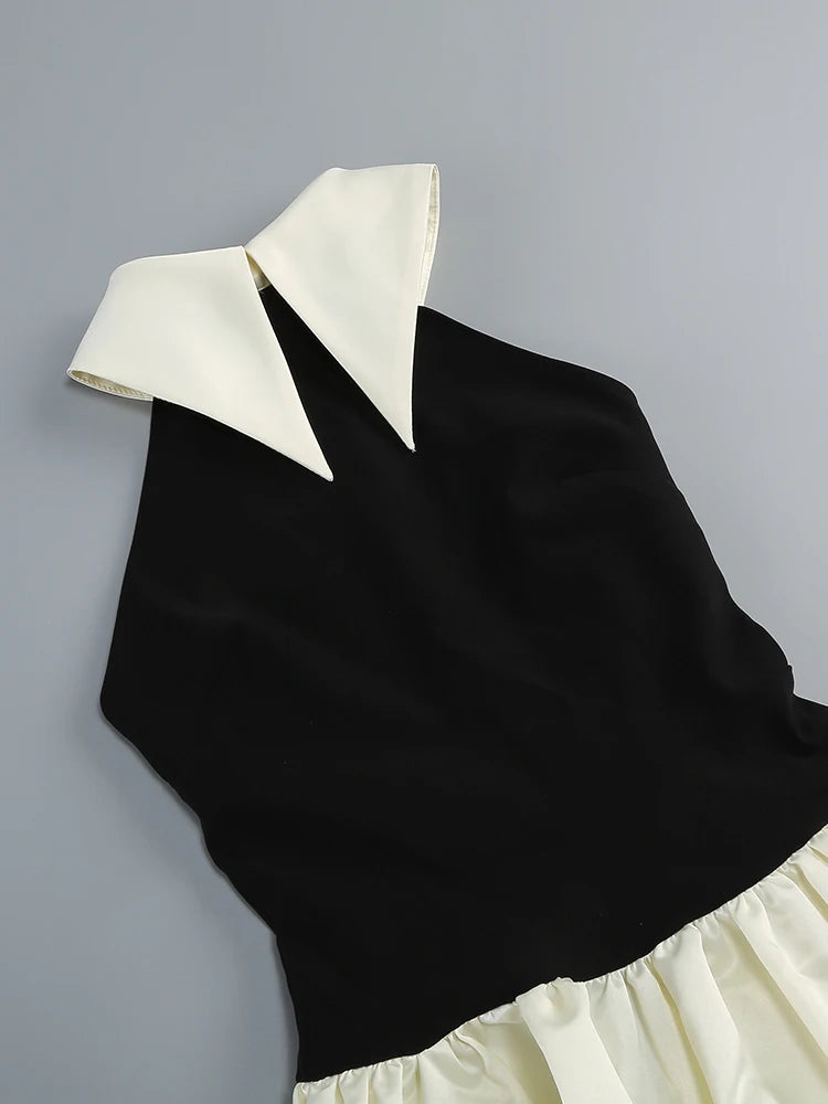 Vestido Longo Clássico com Lapela Estruturada e Silhueta A-Line