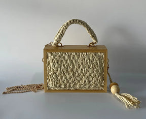 Bolsa Baú de Palha Estruturada com Alça de Corrente