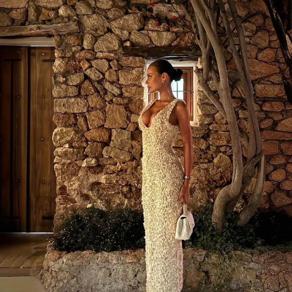 Vestido Longo Elegante com Decote V e Flores 3D – Modelo Slim, Sem Mangas, Midi/Maxi