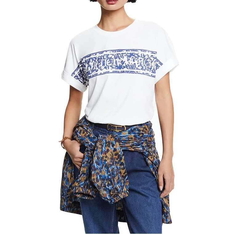 Camiseta CHCH Feminina Clássica em Algodão com Estampa Tipográfica