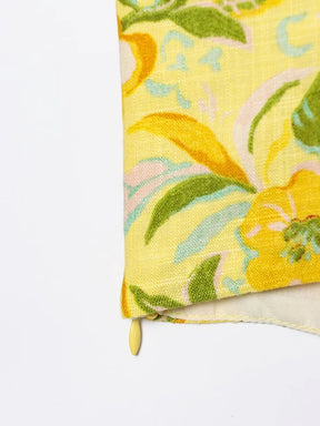 Conjunto Floral com Top Cropped e Saia Evase – Duas Peças Elegantes